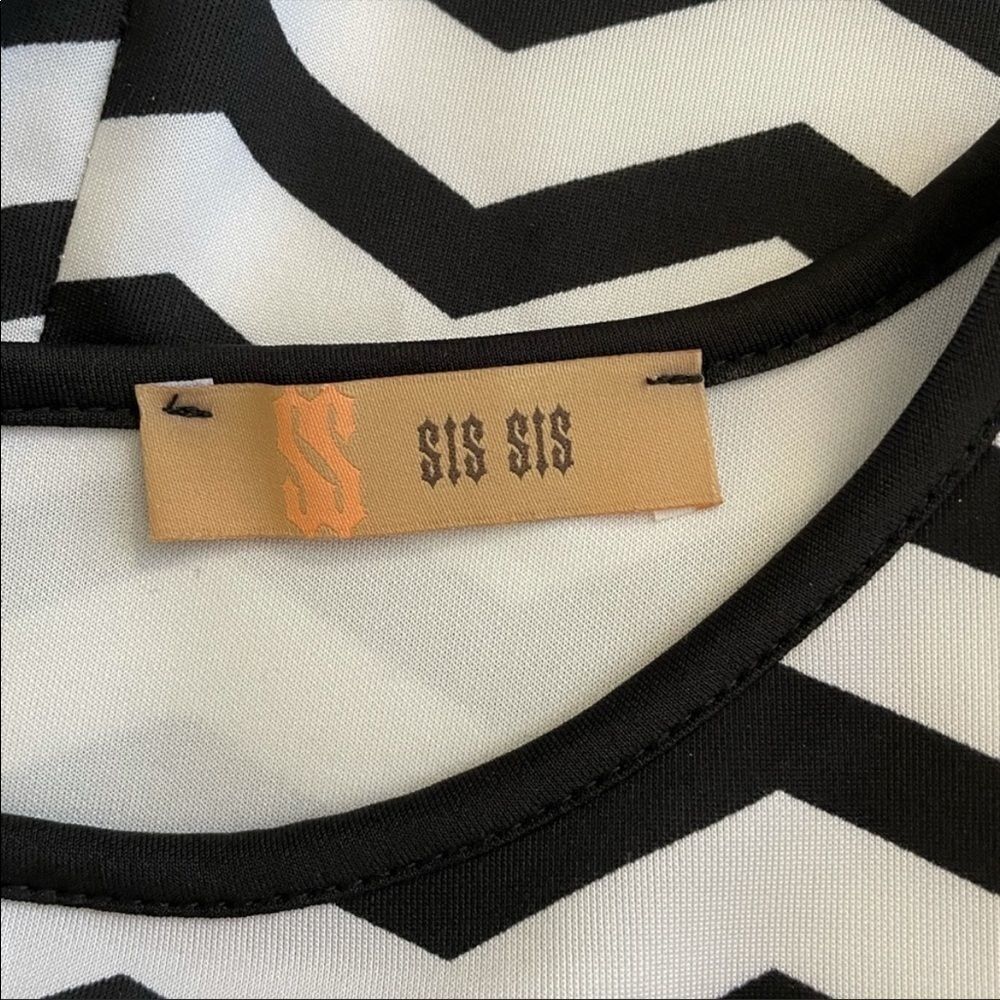 ModCloth Sis Sis Black and White Chevron Body Con Dress, Large - Picture 8 of 9